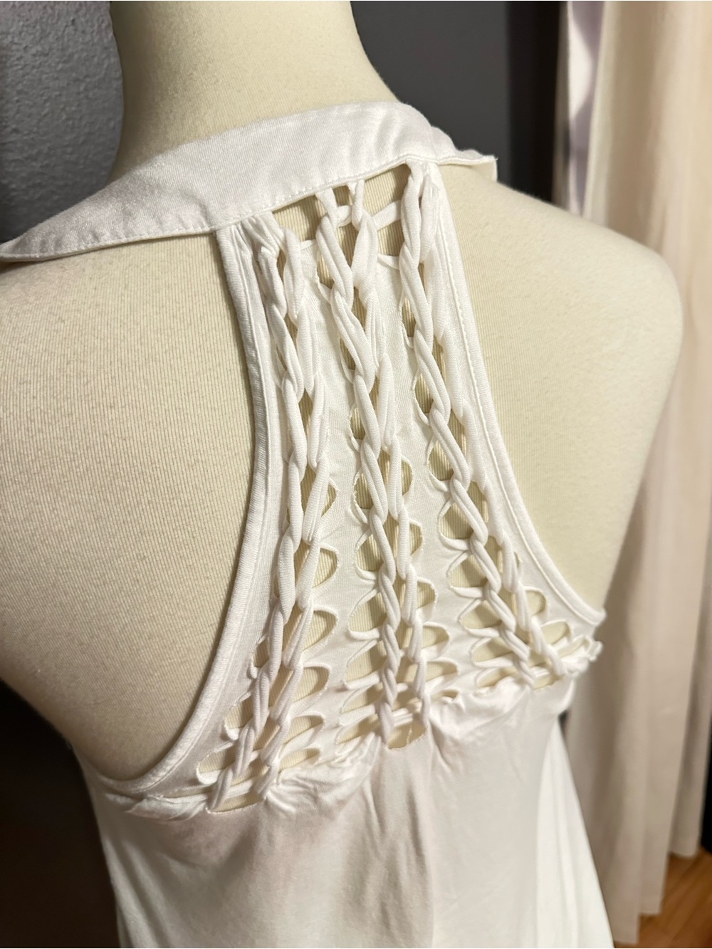 Silence + Noise Cream Racerback Tank Lattice Back Small